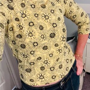 Vintage Black and Yellow Fitted 3/4 Sleeve Top
